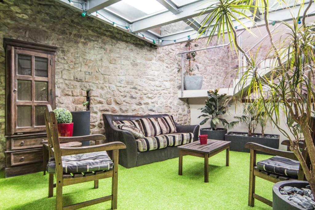 Appartement Avec Jardin Interieur 4 Pers Centre Ville Nemours Exterior foto